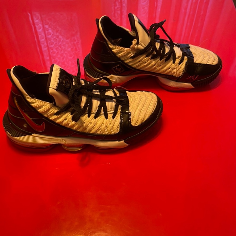 Nike Lebron 16 Remix Mid Mens Basketball Shoes White Red Black Size 7